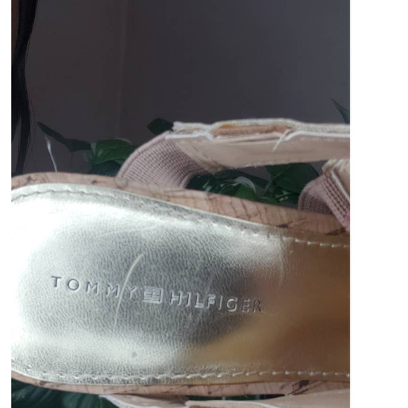TOMMY HILFIGER - Tan and White Heeled Mules - 8M - Picture 5 of 7